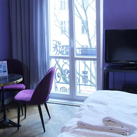 Arthotel Connection 3*