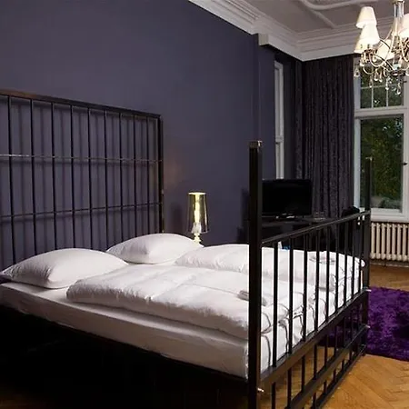 Arthotel Connection Szálloda