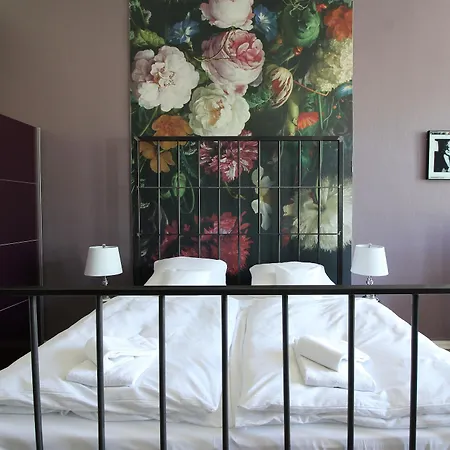 Arthotel Connection 3*