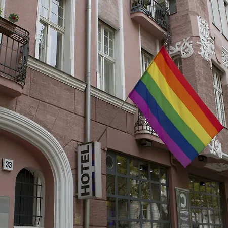 Arthotel Connection 3*