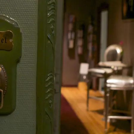 아트호텔 커넥션 호텔 3*