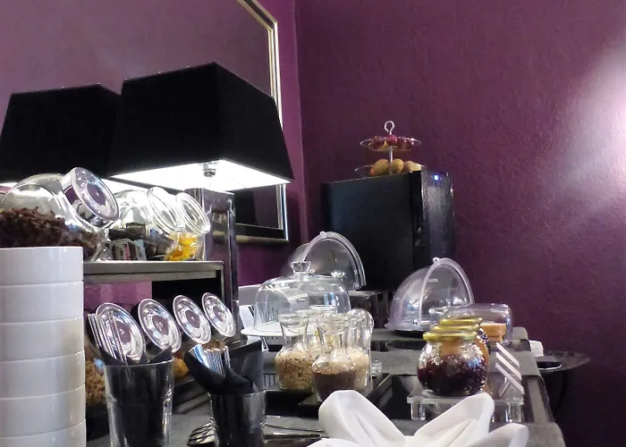 아트호텔 커넥션 호텔 3*