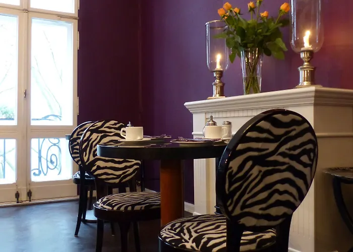 아트호텔 커넥션 3*