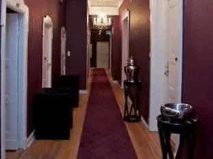 Arthotel Connection 3*