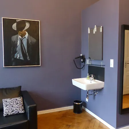 Ξενοδοχείο Arthotel Connection 3*